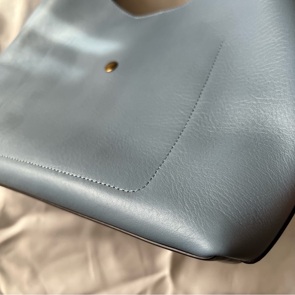 Coach Brooklyn 28 Shoulder Bag in Bluebell - Picture 8 of 16